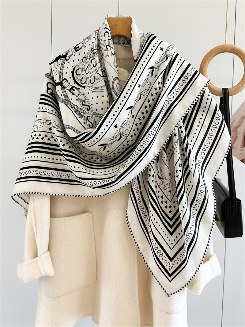 ผ้าพันคอผสมไหมและขนสัตว์ 135 ซ - Winter Clothing Hong Kong บทวิจารณ์และราคา