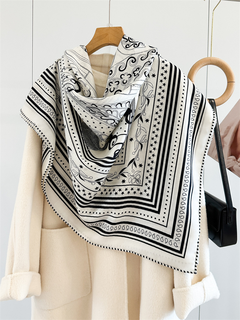 ผ้าพันคอผสมไหมและขนสัตว์ 135 ซ - Winter Clothing Hong Kong บทวิจารณ์และราคา